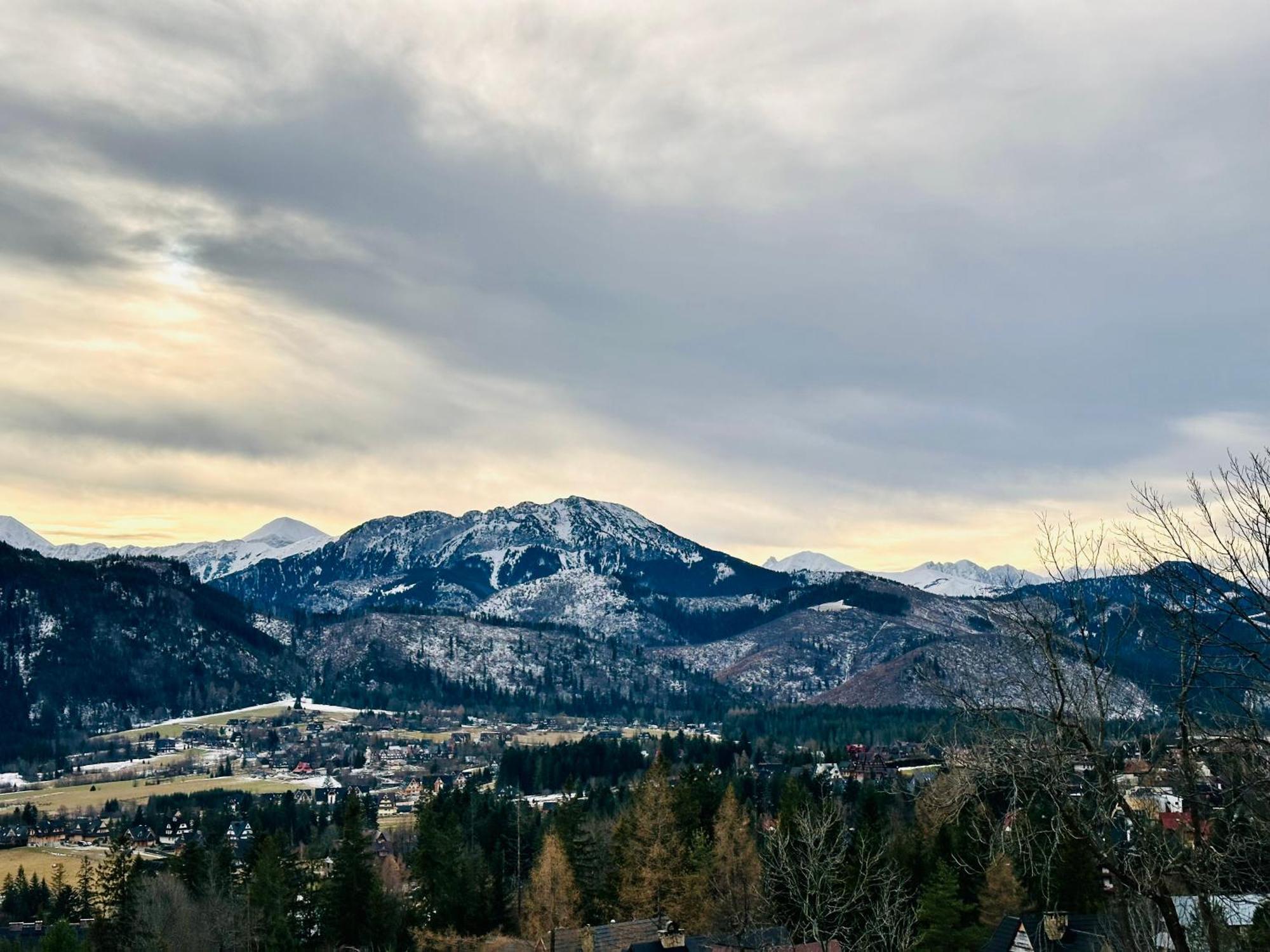 Apartamenty Z Widokiem Na Tatry Cztery Pory Roku Koscielisko Bagian luar foto